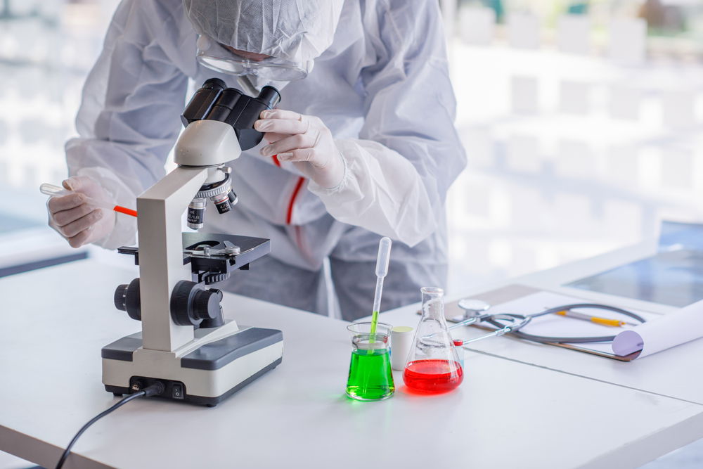 פיתוח חיסון נגד הנגיף