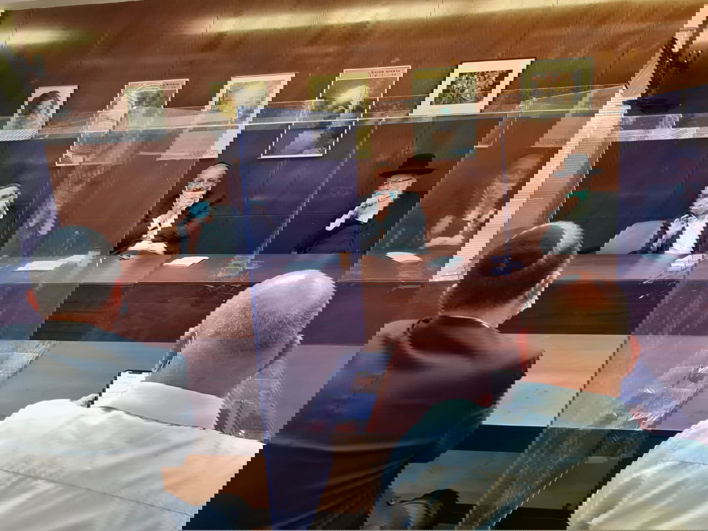 הפגישה המדוברת