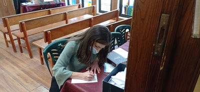 השרה עומר ינקבליץ כתבה פ"נ: "מרגישה חיבור מיוחד לחב"ד"