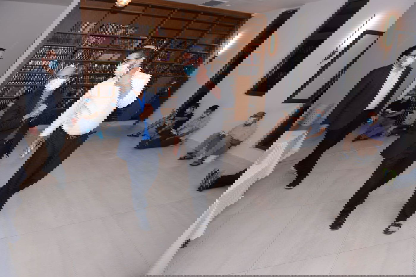 הפרויקטור ערך סיור בבתי הכנסת: "מרוצה"