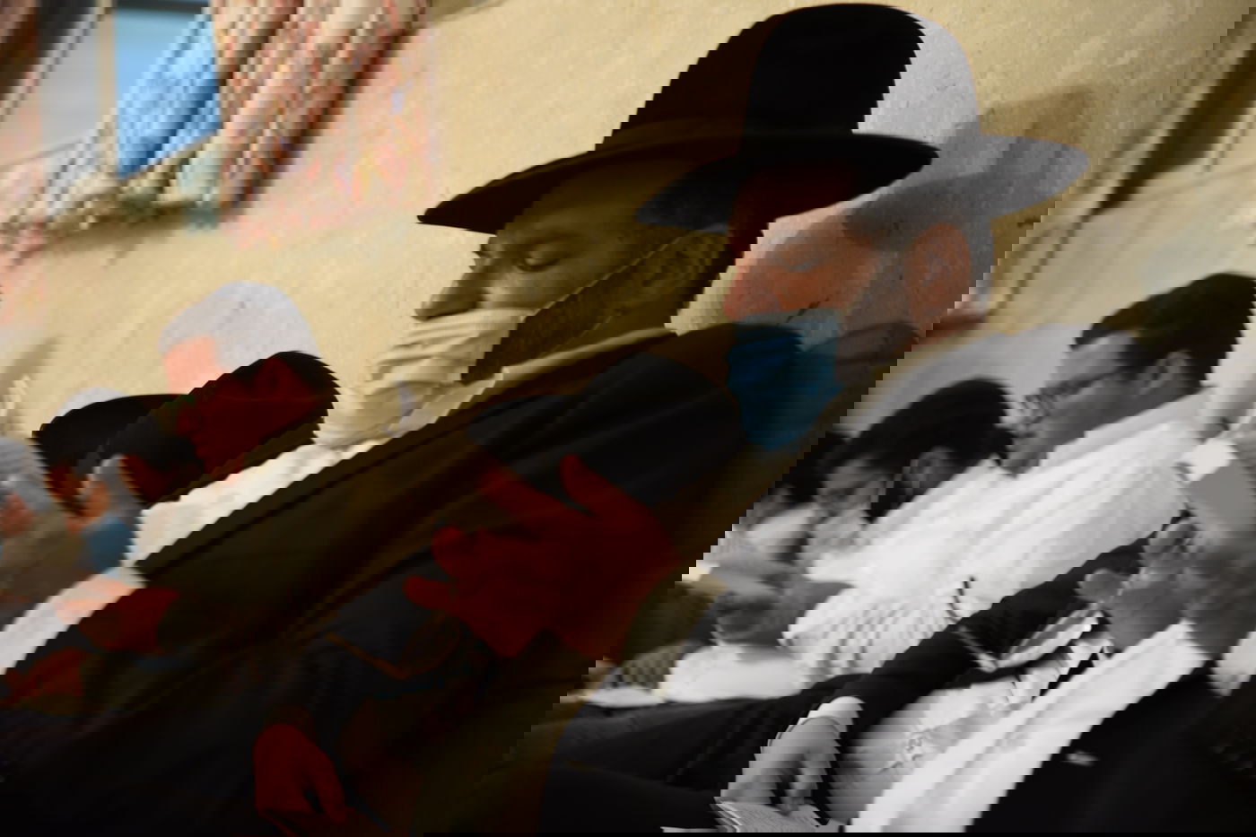 בבית פרטי: אמירת קינות בשכונה הירושלמית