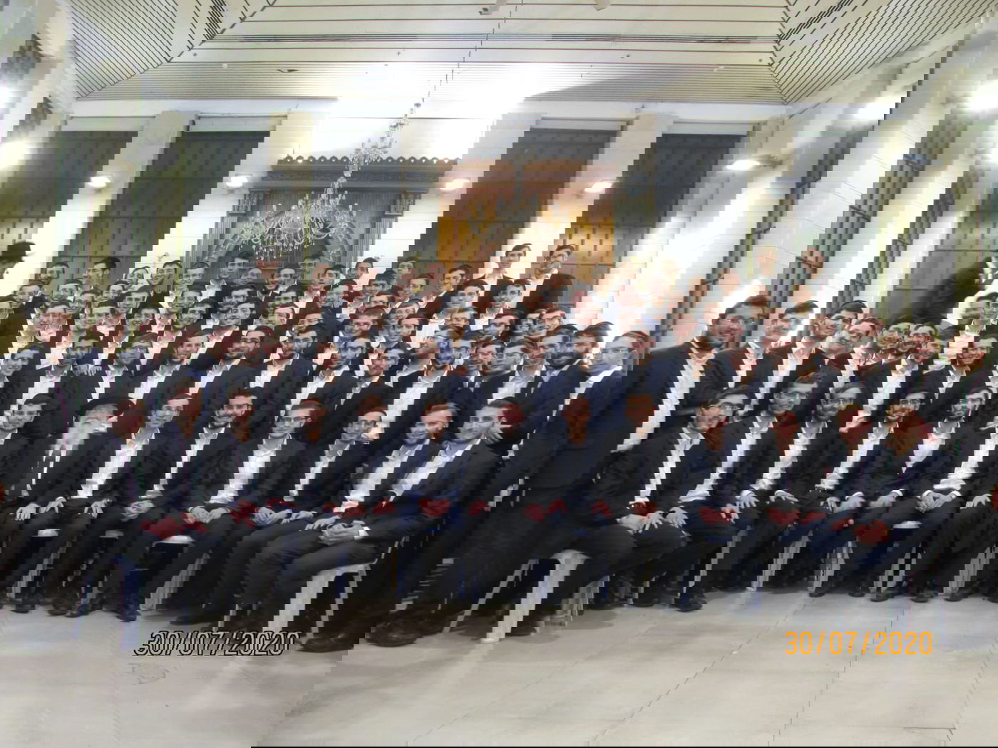 ביציאה ל'בין הזמנים': הגר"י רוזן הצטלם עם ה'שורדים'