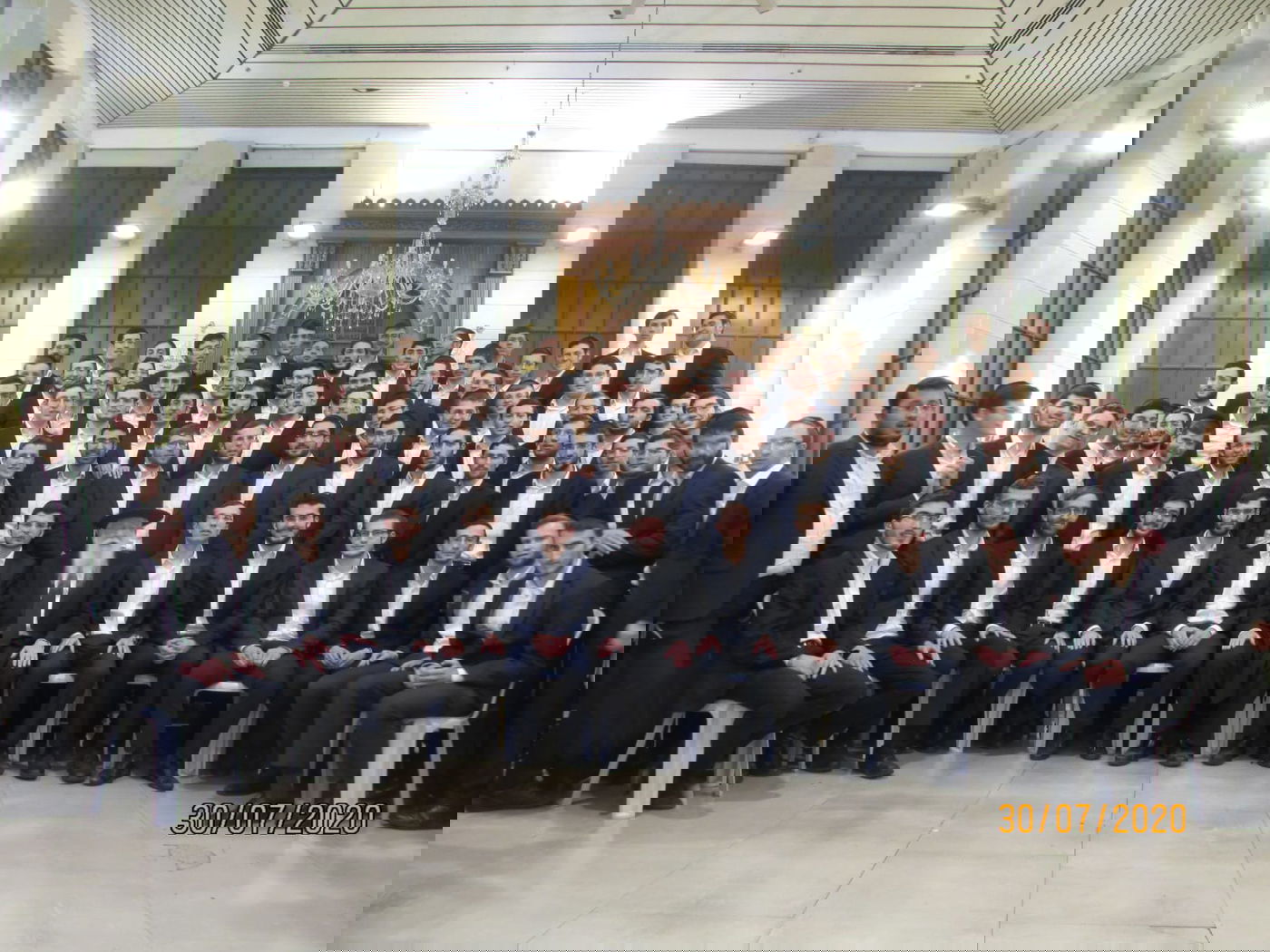 ביציאה ל'בין הזמנים': הגר"י רוזן הצטלם עם ה'שורדים'