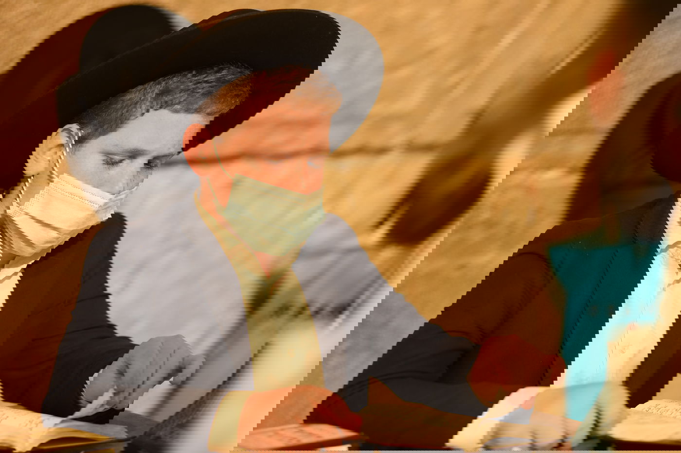 סוף הצום בשריד בית המקדש: תפילה, שירים ו'קידוש לבנה'