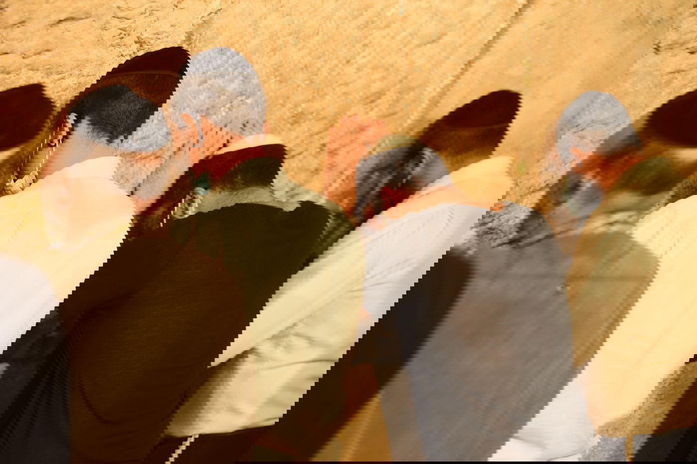 סוף הצום בשריד בית המקדש: תפילה, שירים ו'קידוש לבנה'