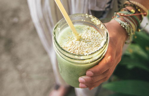 סלאשי. ברד מלפפון ומלון עם יין לבן ודבש