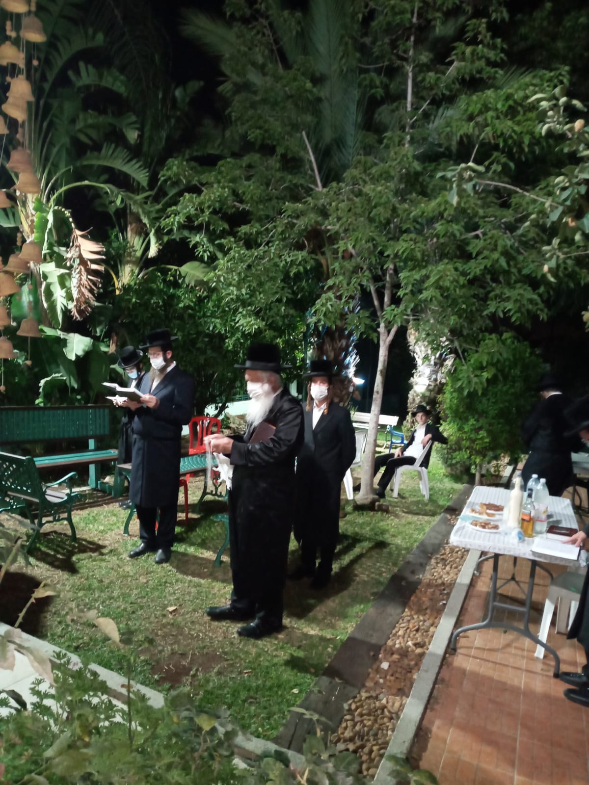 הגרי"ד גרוסמן קידש את הלבנה; בנו ערך סיום