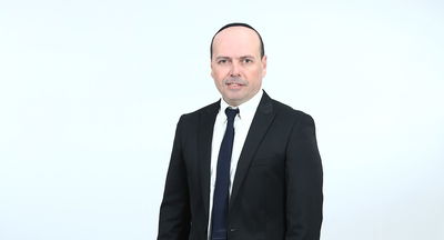 ישראל אדרי מחדש בסינגל: "שומר עלינו"