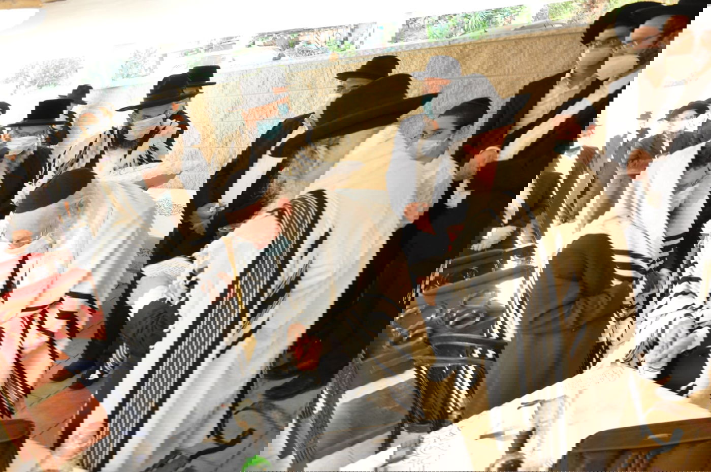 שמחה בבני ברק: ברית לבנו של הפוסק רבי עמרם פריד