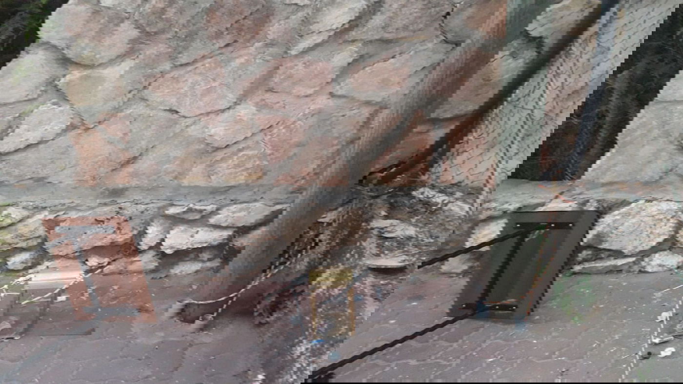 שנאת חרדים: אישה הזיקה לציוד של 'מנין חצר'