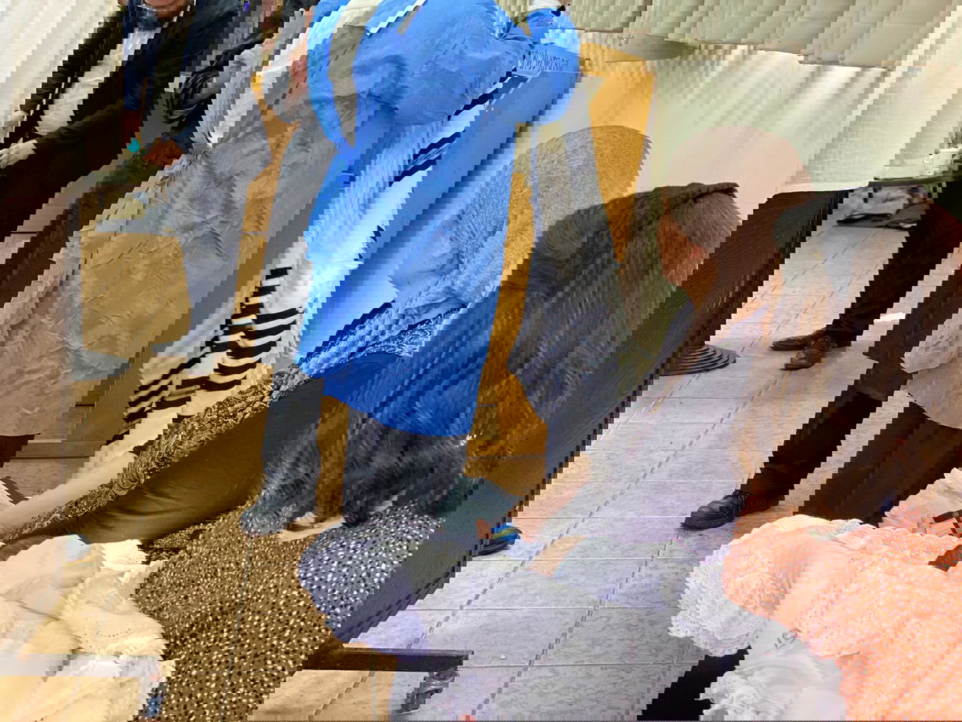 התרגשות במלונית: האבא התמגן ושימש סנדק בברית לבנו