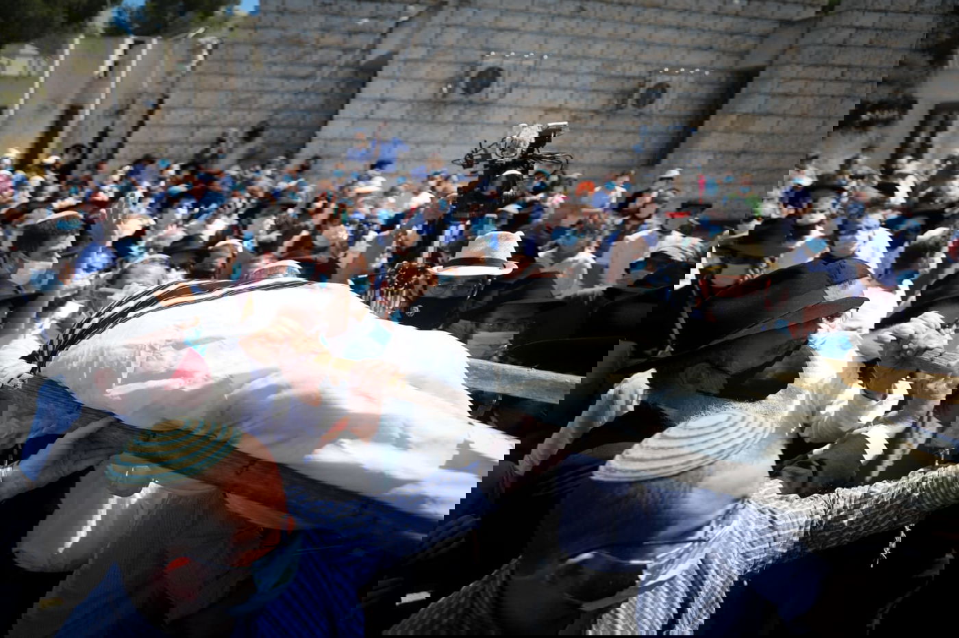 הנגיש את התורה: הגה"ח הרב שטיינזלץ נטמן בהר הזיתים