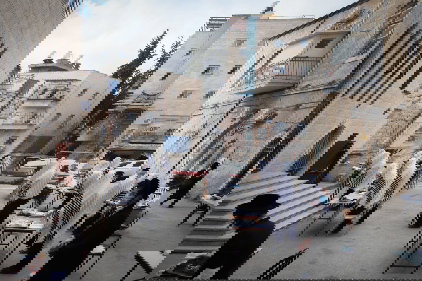 תיעוד: כך מתפללים בקרלין בתקופת ה'קורונה'