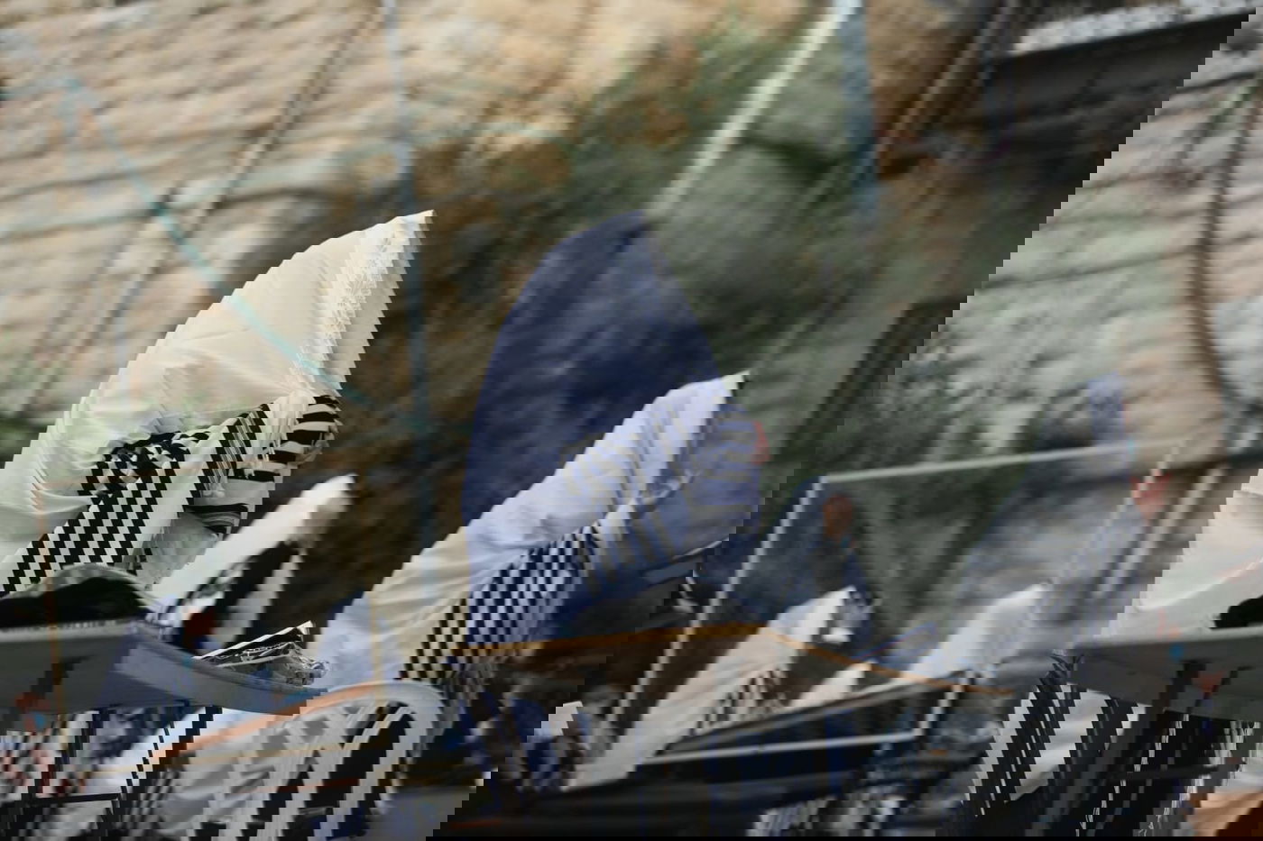 תיעוד: כך מתפללים בקרלין בתקופת ה'קורונה'