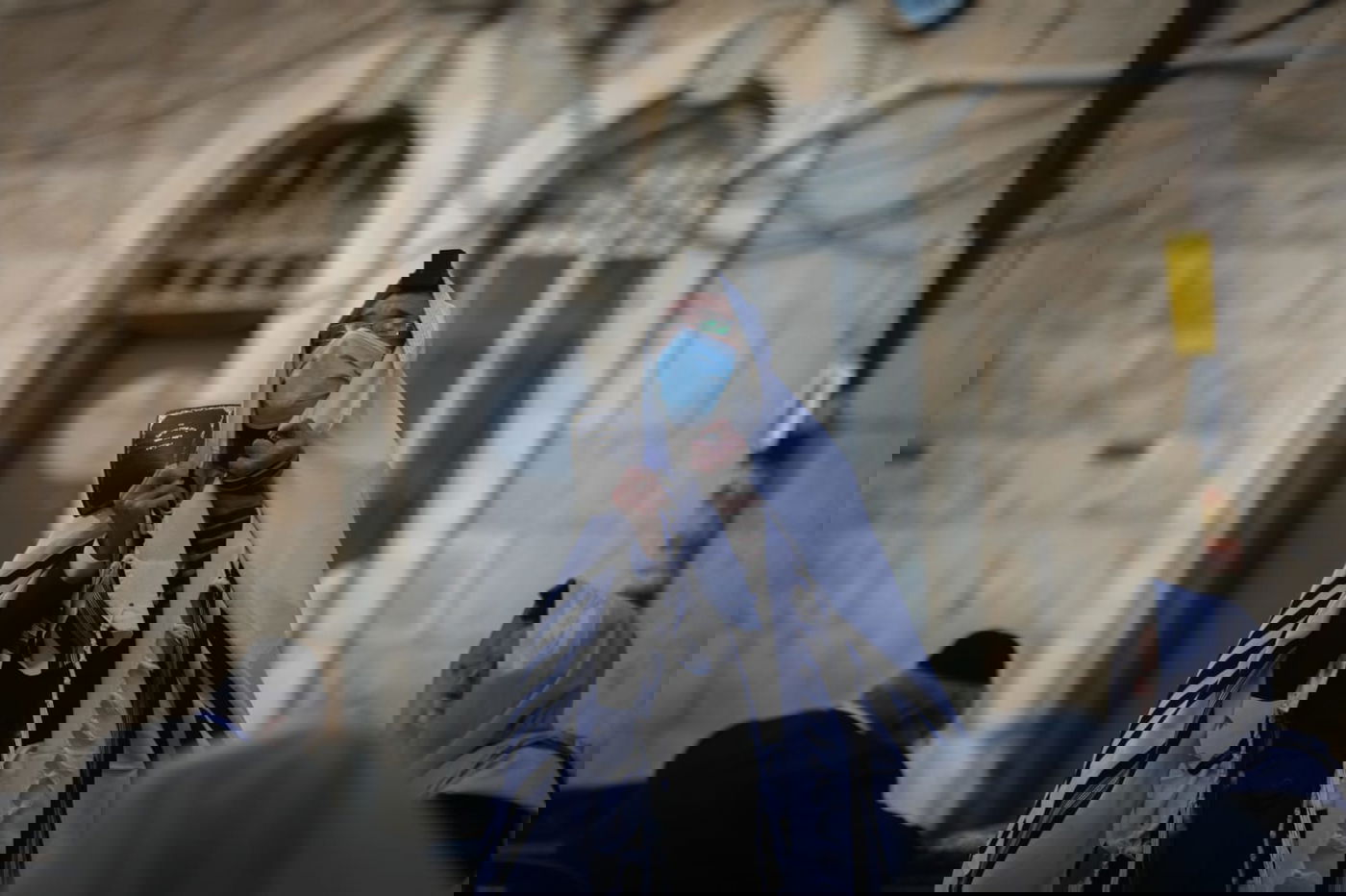 תיעוד: כך מתפללים בקרלין בתקופת ה'קורונה'