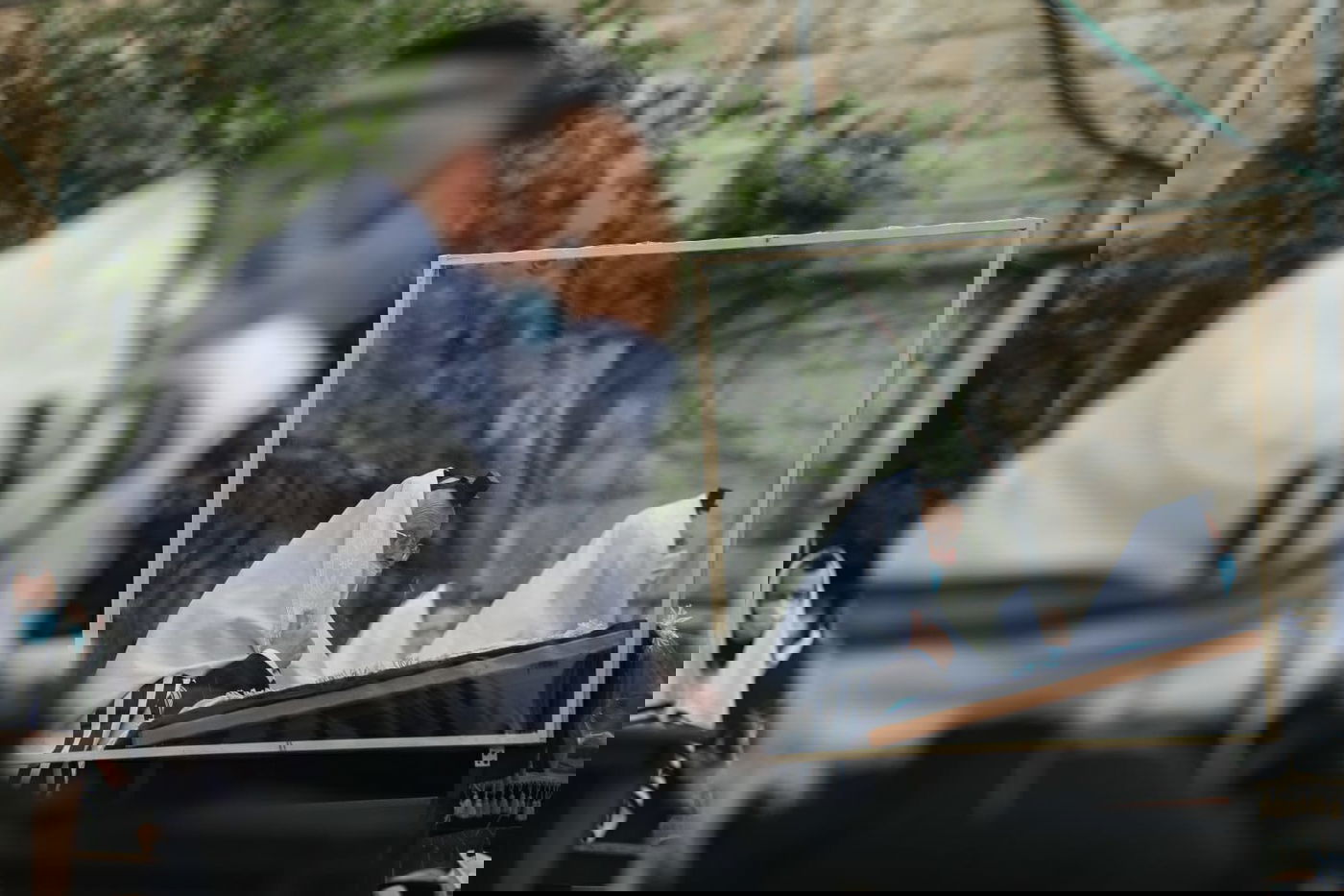 תיעוד: כך מתפללים בקרלין בתקופת ה'קורונה'