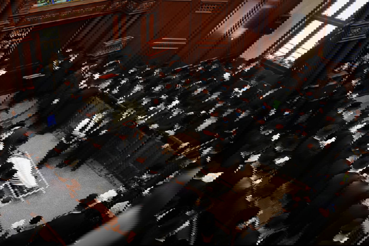 האדמו"ר מסאדיגורא זצ"ל נטמן בבית העלמין • שידור חוזר