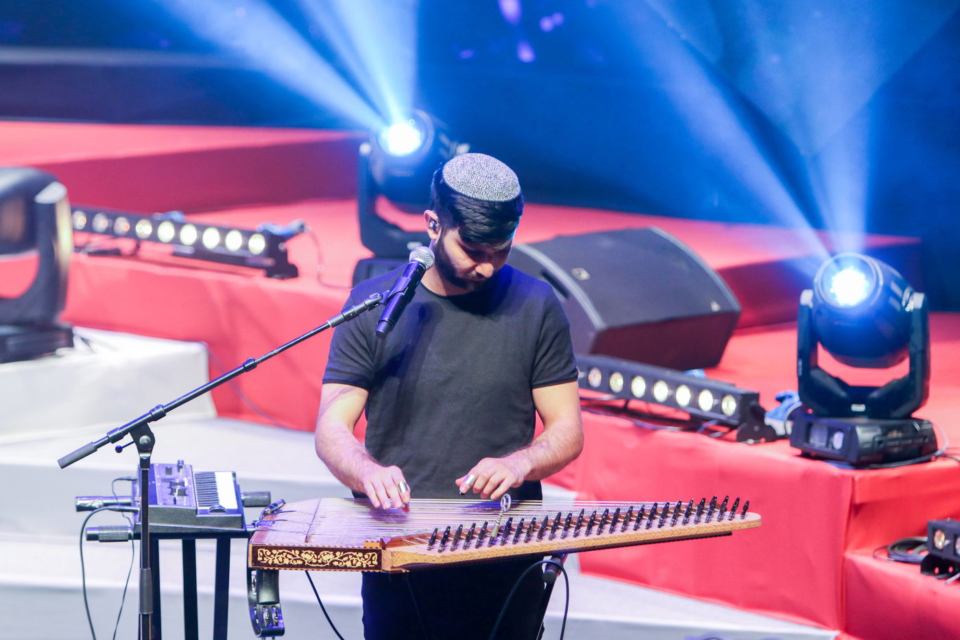 צפו: ישי ריבו במופע אדיר על במת 'קיץ חי' של "קול חי"