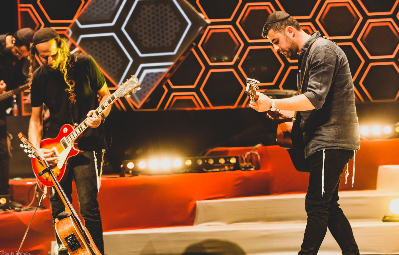 צפו: ישי ריבו במופע אדיר על במת 'קיץ חי' של "קול חי"