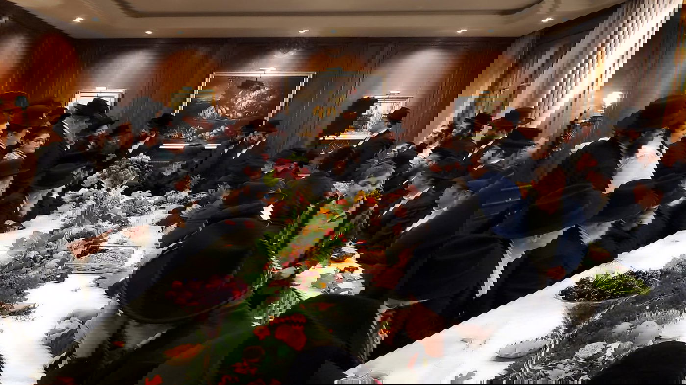 הרבי מסאדיגורה ערך 'טיש' בלוס אנג'לס - לפני כחצי שנה. צילום י. ראנד