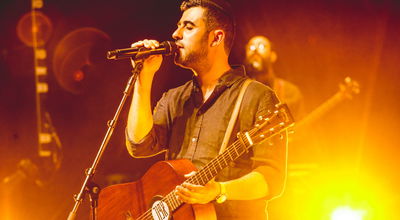 צפו: ישי ריבו במופע אדיר על במת 'קיץ חי' של "קול חי"