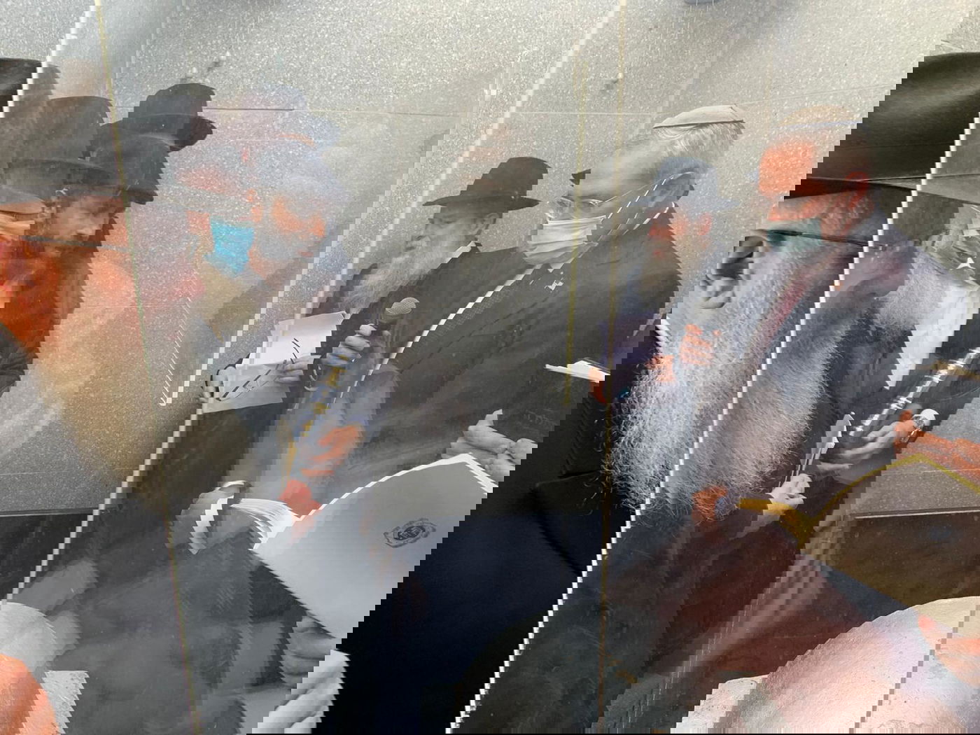 המדינה המוסלמית פתחה את שעריה למתפללים חסידים