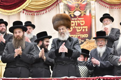 במעמד סיום הש"ס בחודש טבת האחרון (צילום: משה גולדשטיין)