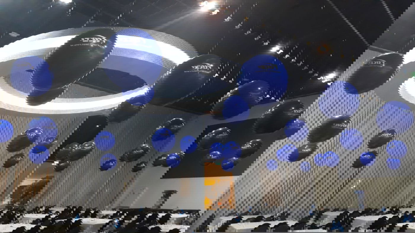 אלישבע בכיכר מארחת: אלי פרקש - מאסטר בעיצוב בלונים