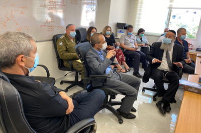 פרופ רוני גמזו בבני ברק