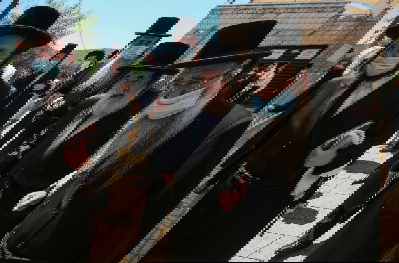 האדמו"ר מויז'ניץ עלה למירון ונשא תפילה אצל רשב"י