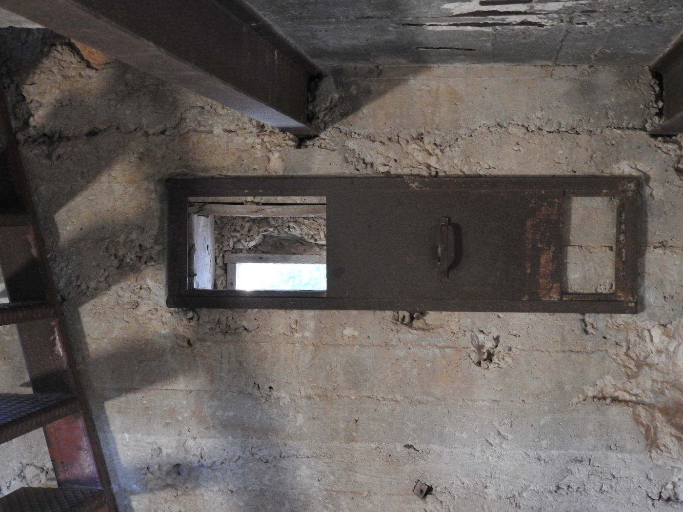 כשישראל שפירא ביקר באנדרטה על-שם ישראל שפירא