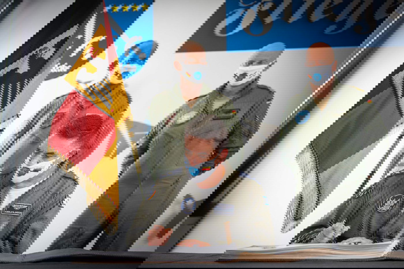 מטס ''זיכרון לעתיד'' מעל מחנה הריכוז 'דכאו'