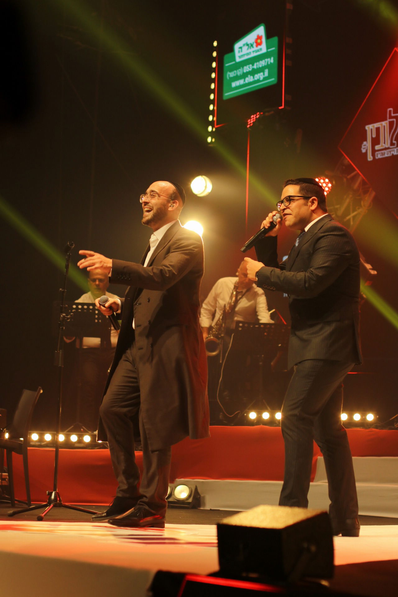 צפו: אלי הרצליך מארח את פיני אינהורן ואבי אילסון על במת "קיץ חי"