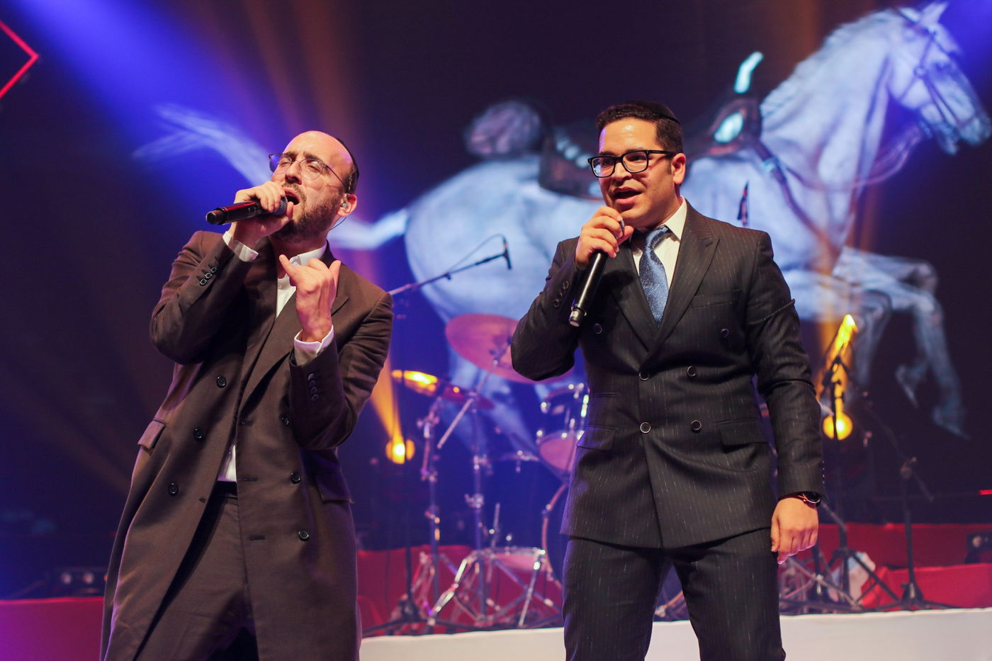 צפו: אלי הרצליך מארח את פיני אינהורן ואבי אילסון על במת "קיץ חי"