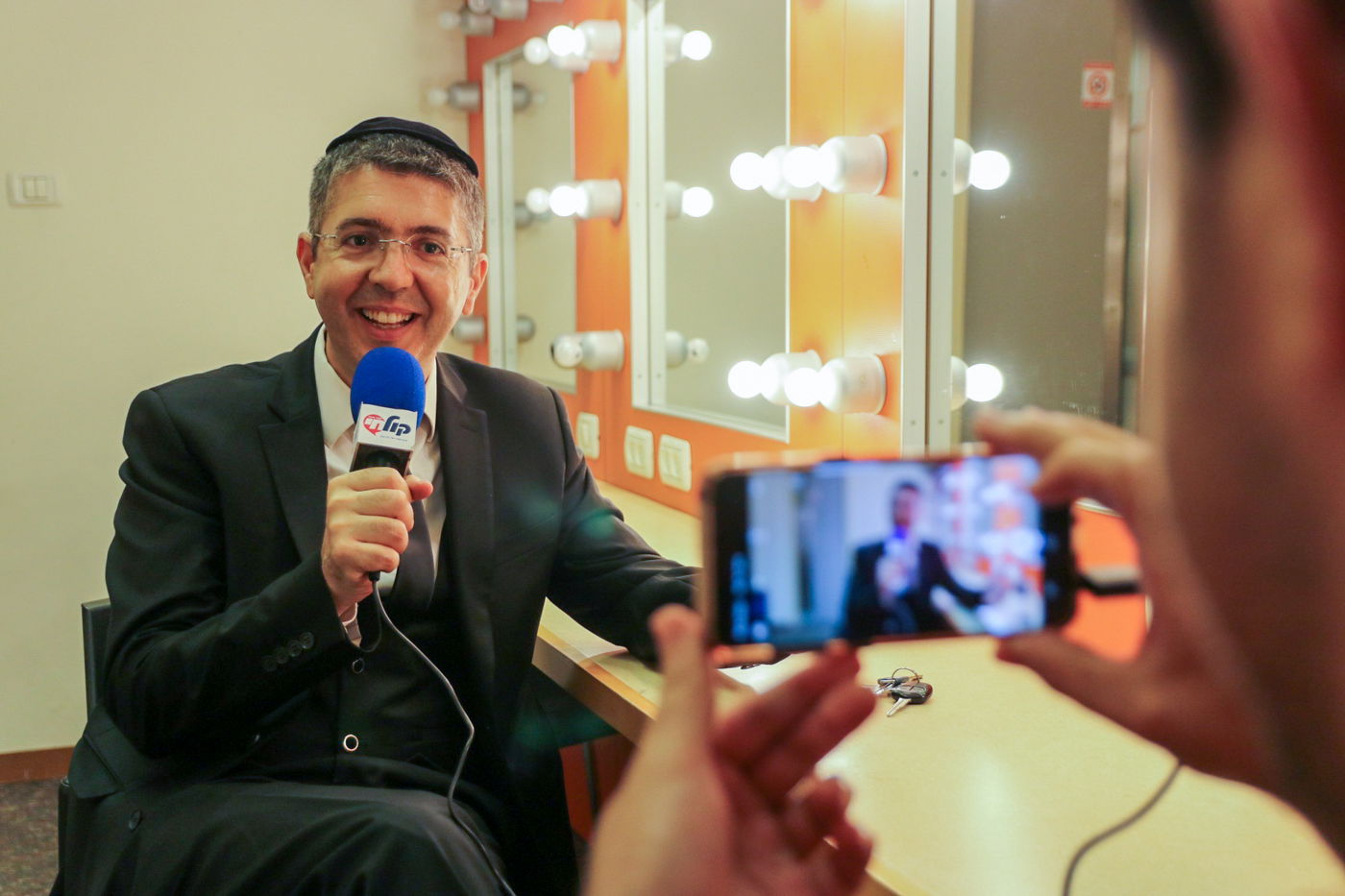 צפו: אלי הרצליך מארח את פיני אינהורן ואבי אילסון על במת "קיץ חי"