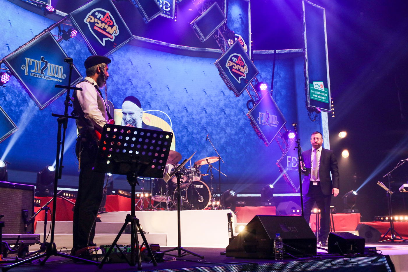 צפו: אלי הרצליך מארח את פיני אינהורן ואבי אילסון על במת "קיץ חי"