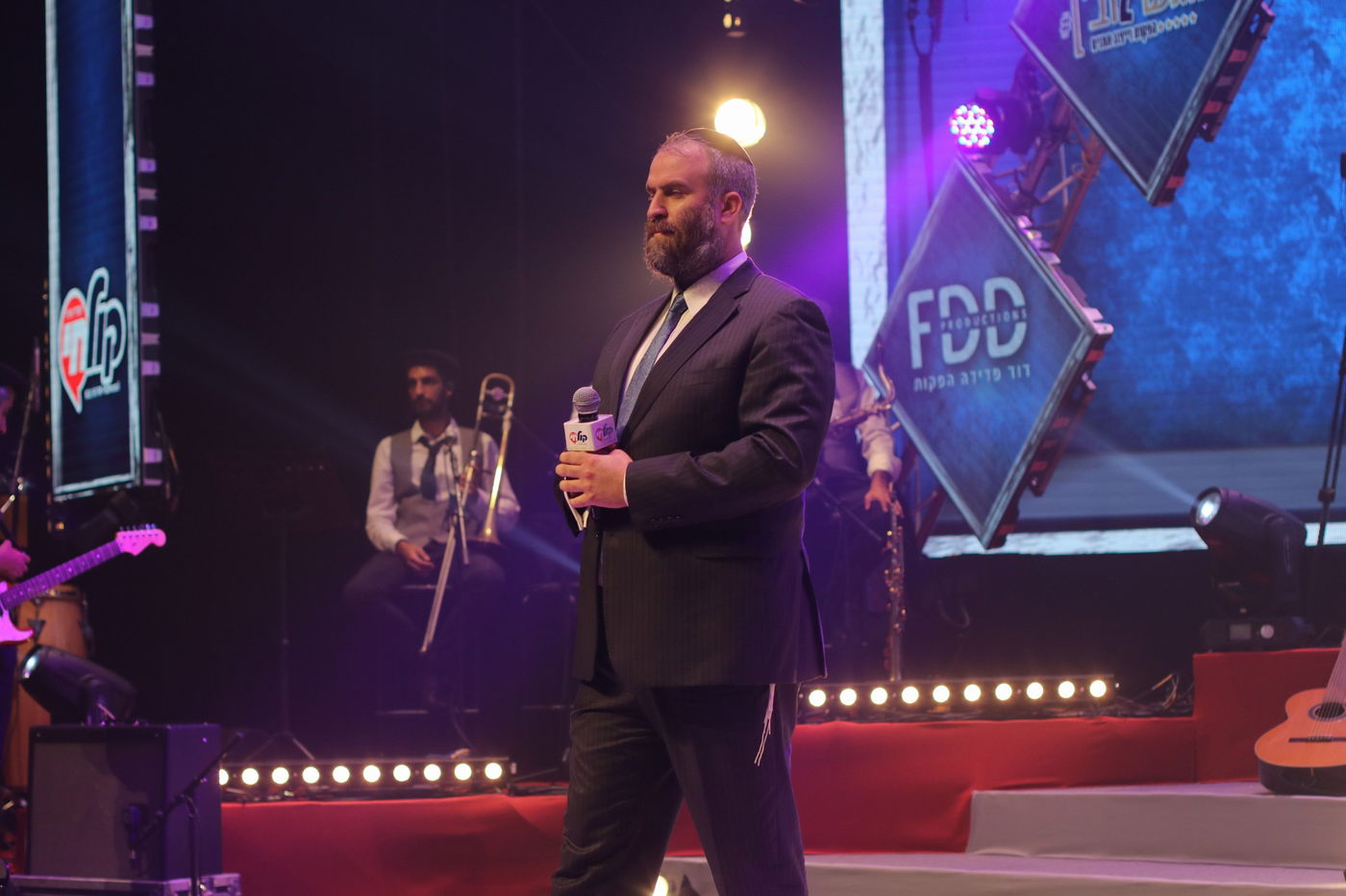 צפו: אלי הרצליך מארח את פיני אינהורן ואבי אילסון על במת "קיץ חי"