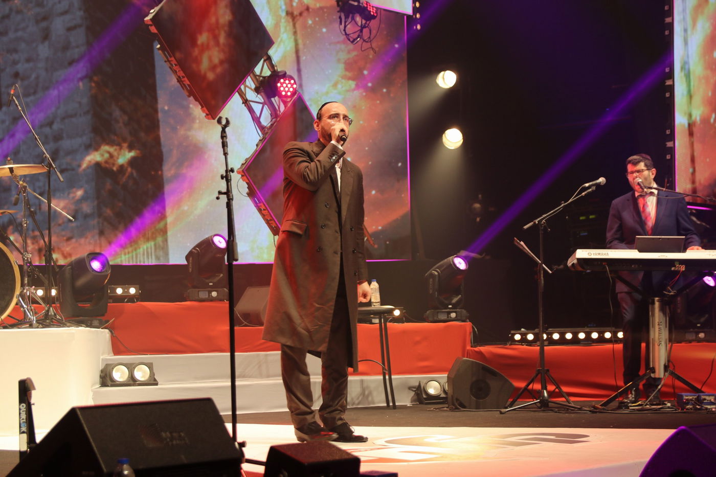 צפו: אלי הרצליך מארח את פיני אינהורן ואבי אילסון על במת "קיץ חי"