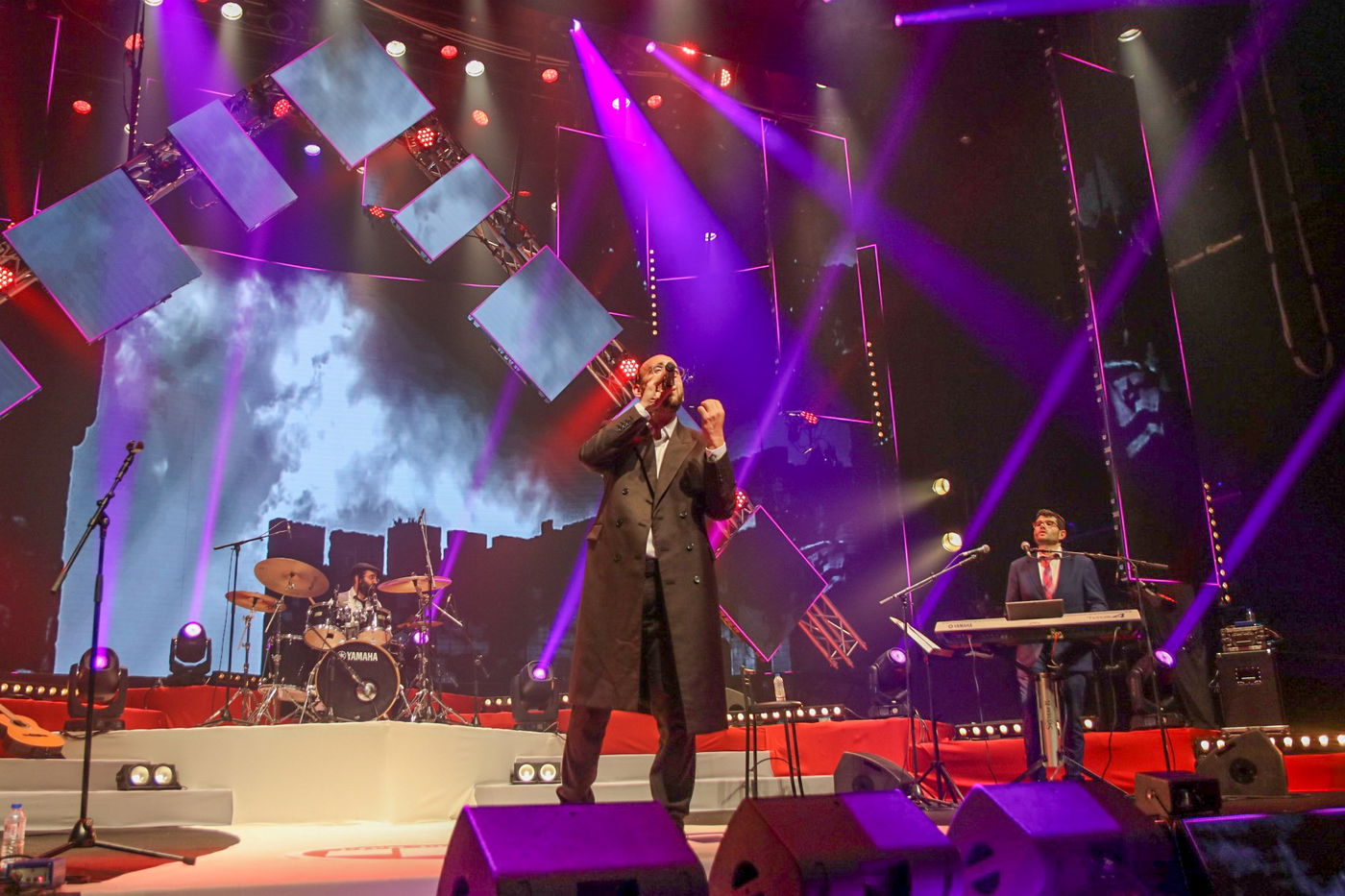 צפו: אלי הרצליך מארח את פיני אינהורן ואבי אילסון על במת "קיץ חי"