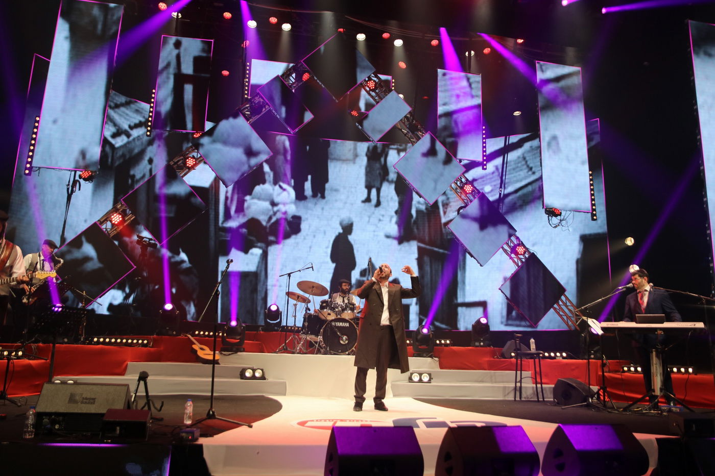 צפו: אלי הרצליך מארח את פיני אינהורן ואבי אילסון על במת "קיץ חי"