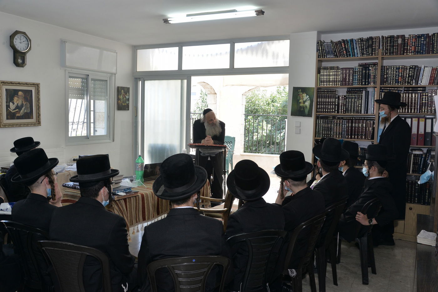 בחורי ישיבת באיאן נבחנו אצל רבני העיר