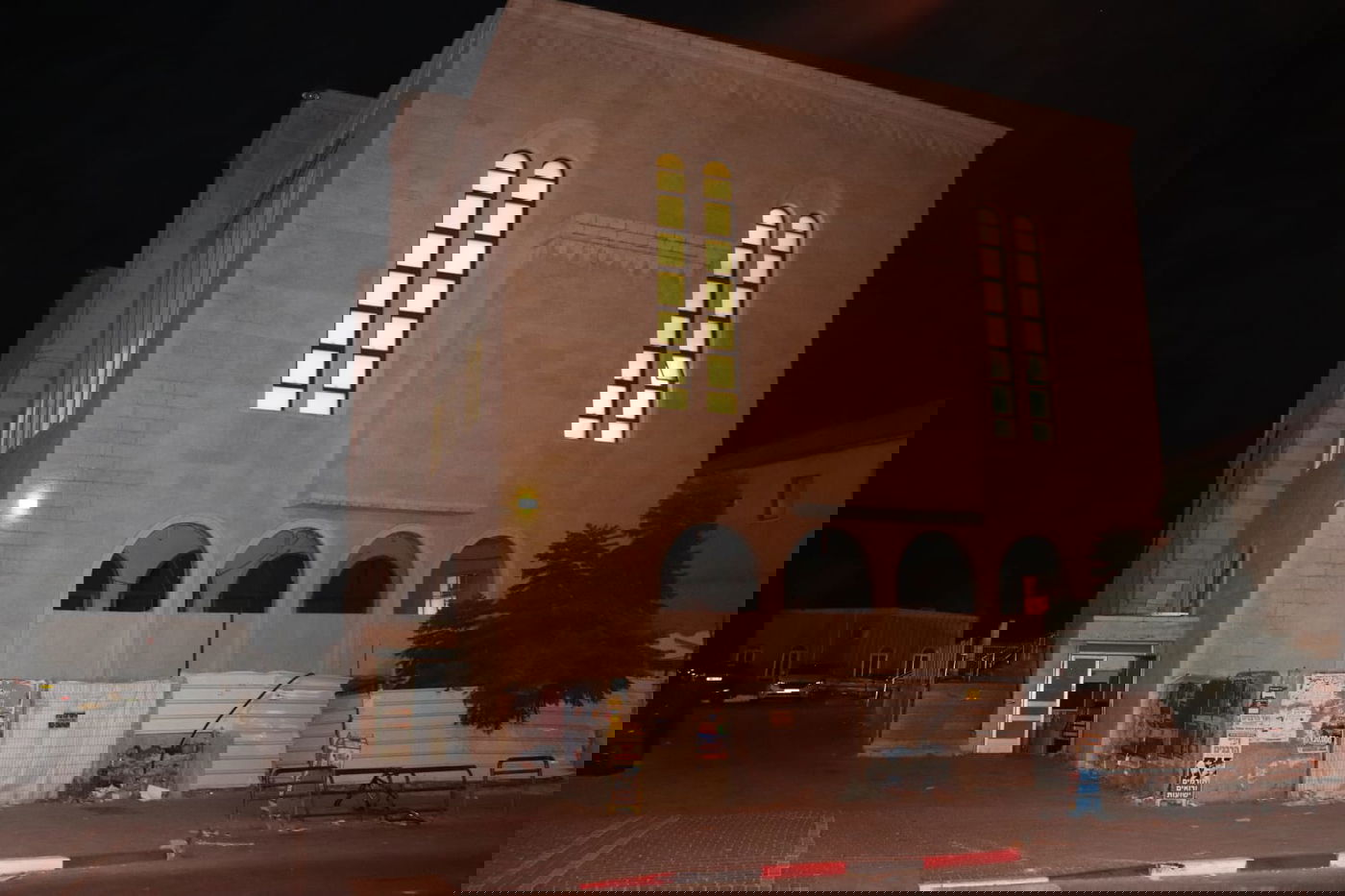 אחרי שנים: בית הכנסת של ויז'ניץ בית שמש