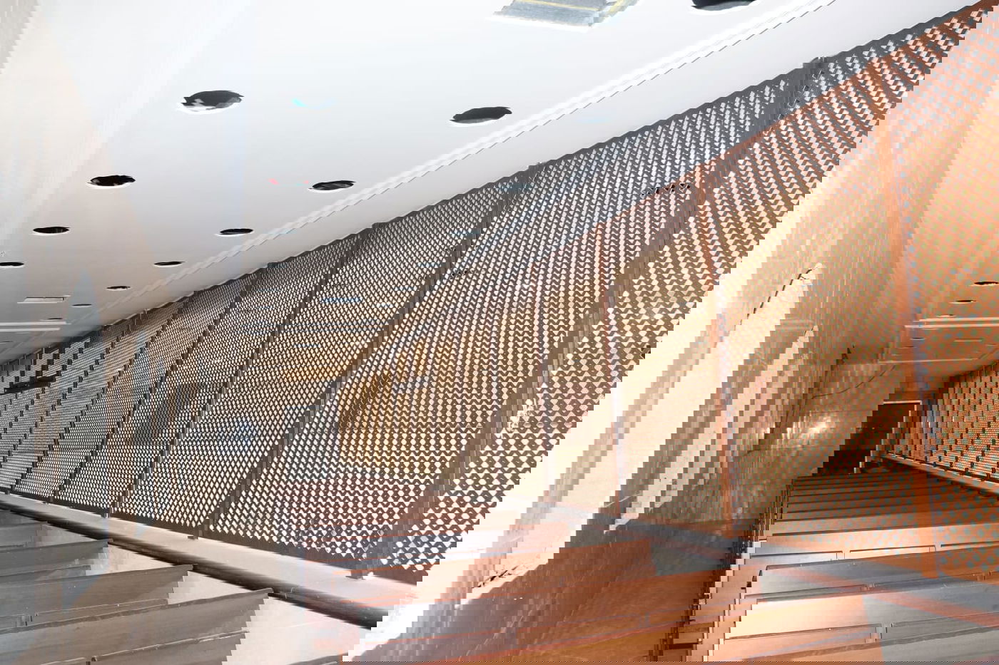 אחרי שנים: בית הכנסת של ויז'ניץ בית שמש