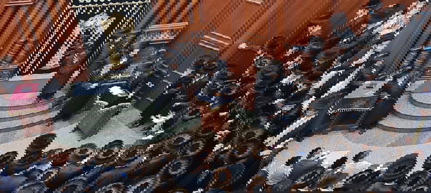 ללא טיש: שבת ראשונה בחצה"ק סאדיגורה