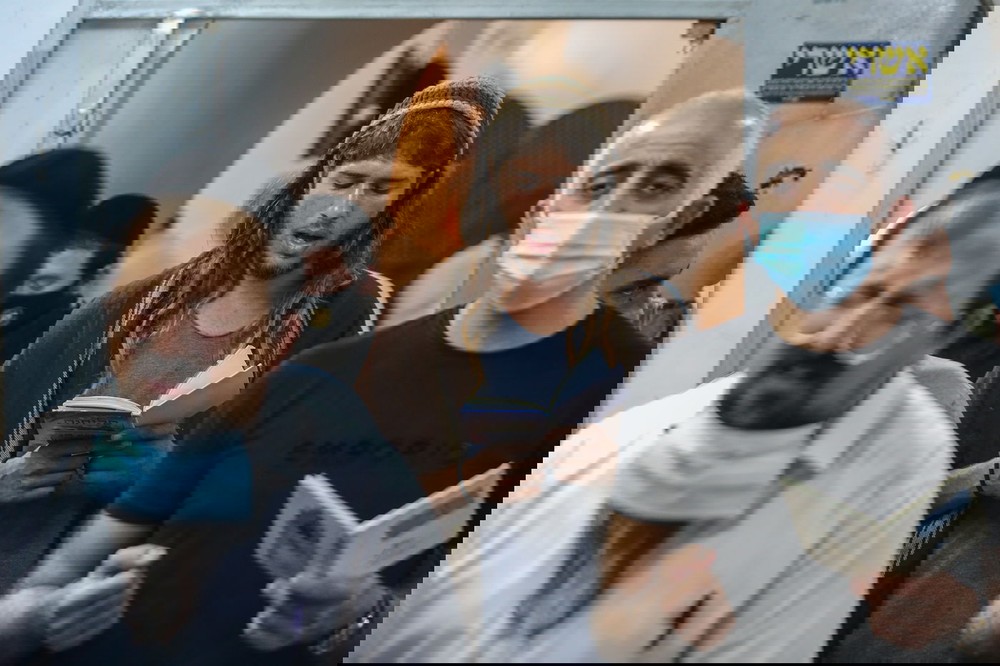 חָטָאנוּ לְפָנֶיךָ רַחֵם עָלֵינוּ בציון הרשב"י • צפו