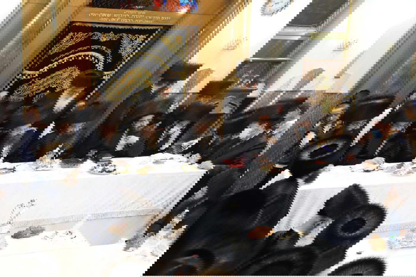 האדמו"רים מסאדיגורה ירושלים ולונדון ערכו טיש יחד