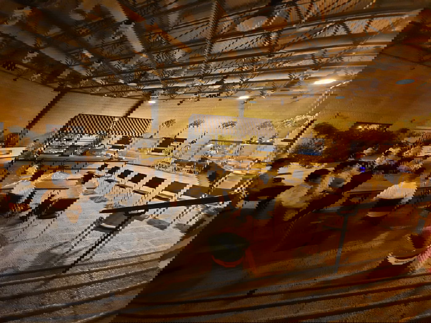 ה'זיץ' שנעל את בין הזמנים במלונית • תיעוד