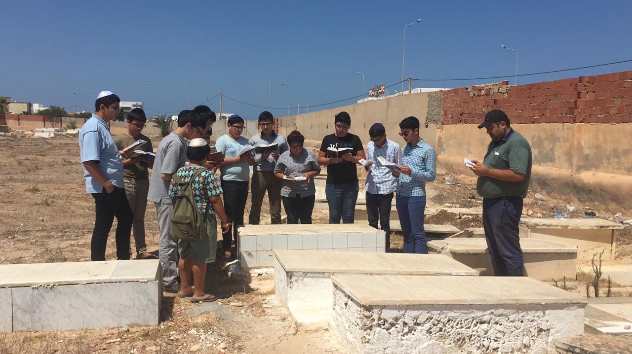 לרגל ההילולה: הילדים בתוניס התפללו לזכרו של רבי יצחק