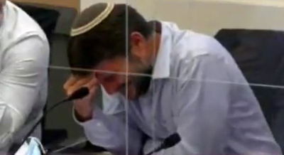 במהלך הדיון הלילי: ח"כ בצלאל סמוטריץ' התגלגל מצחוק • צפו