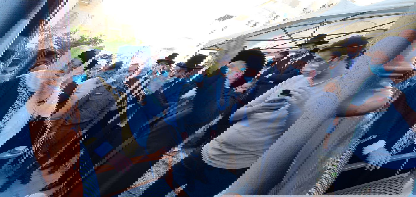 בהר חומה: הראש"ל סנדק, חבר המועצת מוהל